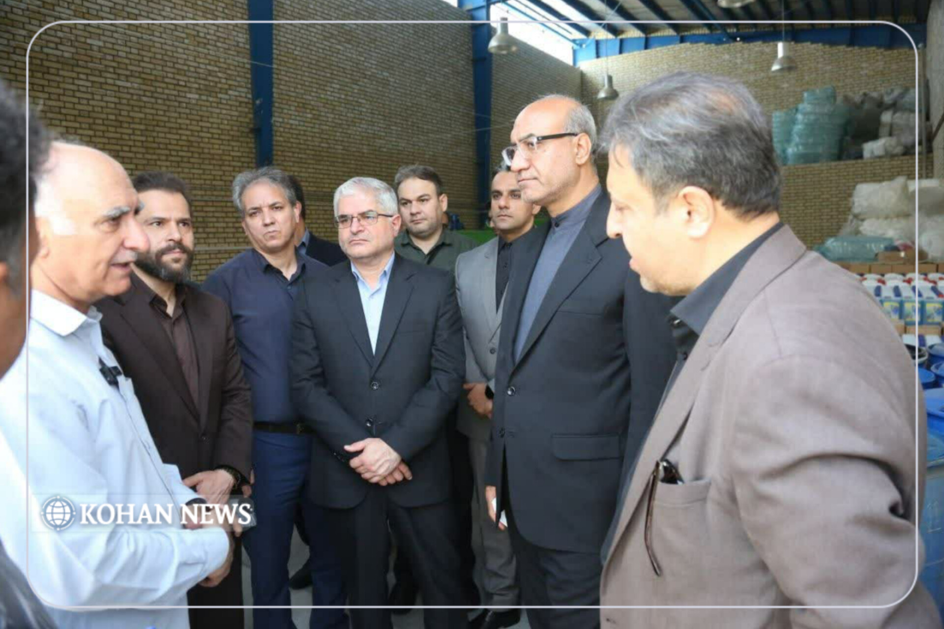 استاندار کرمانشاه از واحد تولیدی مواد شوینده در بیستون بازدید کرد