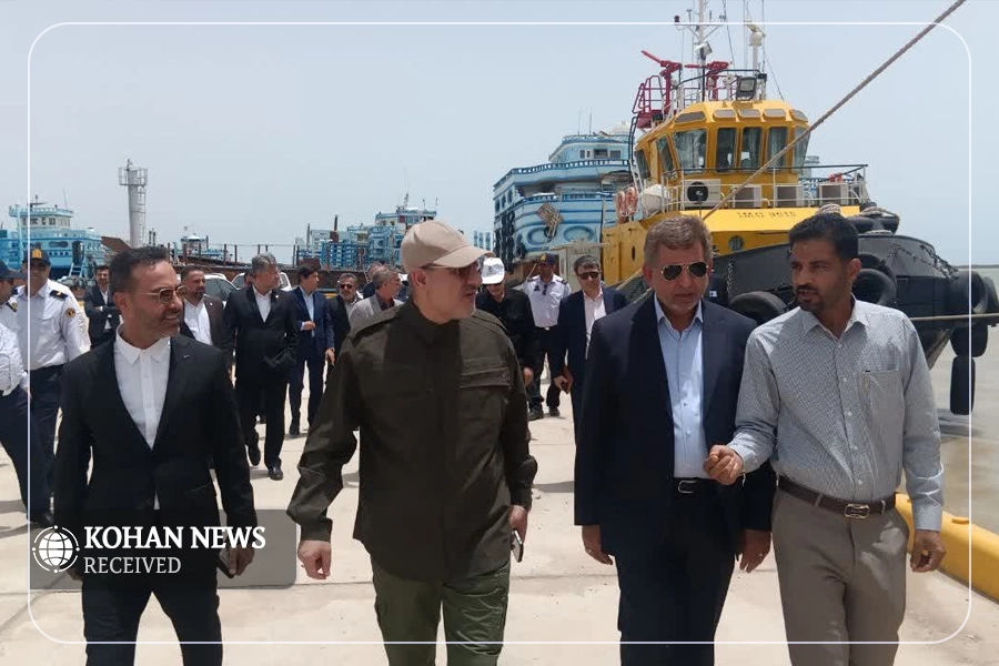 بازدید مدیرکل پیگیری‌های دفتر ریاست جمهوری و معاون استاندار از بنادر آبادان با تأکید بر لایروبی اروندرود و توسعه تردد لنج‌ها