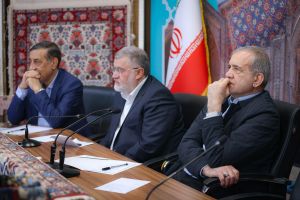 سفر دکتر پزشکیان رئیس جمهور به شرق استان تهران
نشست با هنرمندان و فعالان صنایع دستی
