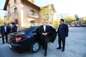 بازدید وزیر امور خارجه از دانشگاه بین المللی همدان