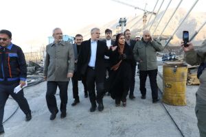 بازدید وزیر راه و شهرسازی از آزادراه شمالی کرج

📸 محمد تقیانی