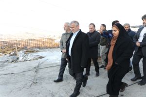 بازدید وزیر راه و شهرسازی از آزادراه شمالی کرج

📸 محمد تقیانی