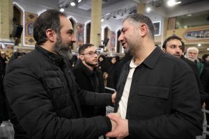 رهبر انقلاب در دیدار خانواده شهیدان سلیمانی و یاران همراه وی و جمعی از خانواده شهدای اقتدار
