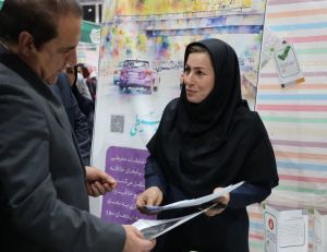 بازدید استاندار ایلام از نمایشگاه «روستا‌آباد»