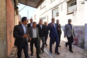 بازدید استاندار کرمانشاه از بافت فرسوده شهر
