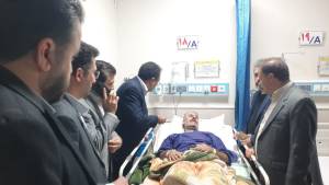 عیادت هیئت اعزامی استانداری کرمانشاه از مصدومان واژگونی اتوبوس